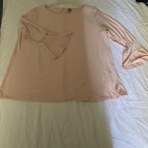 Blouse cute light pink ruffled sleeves lace XL